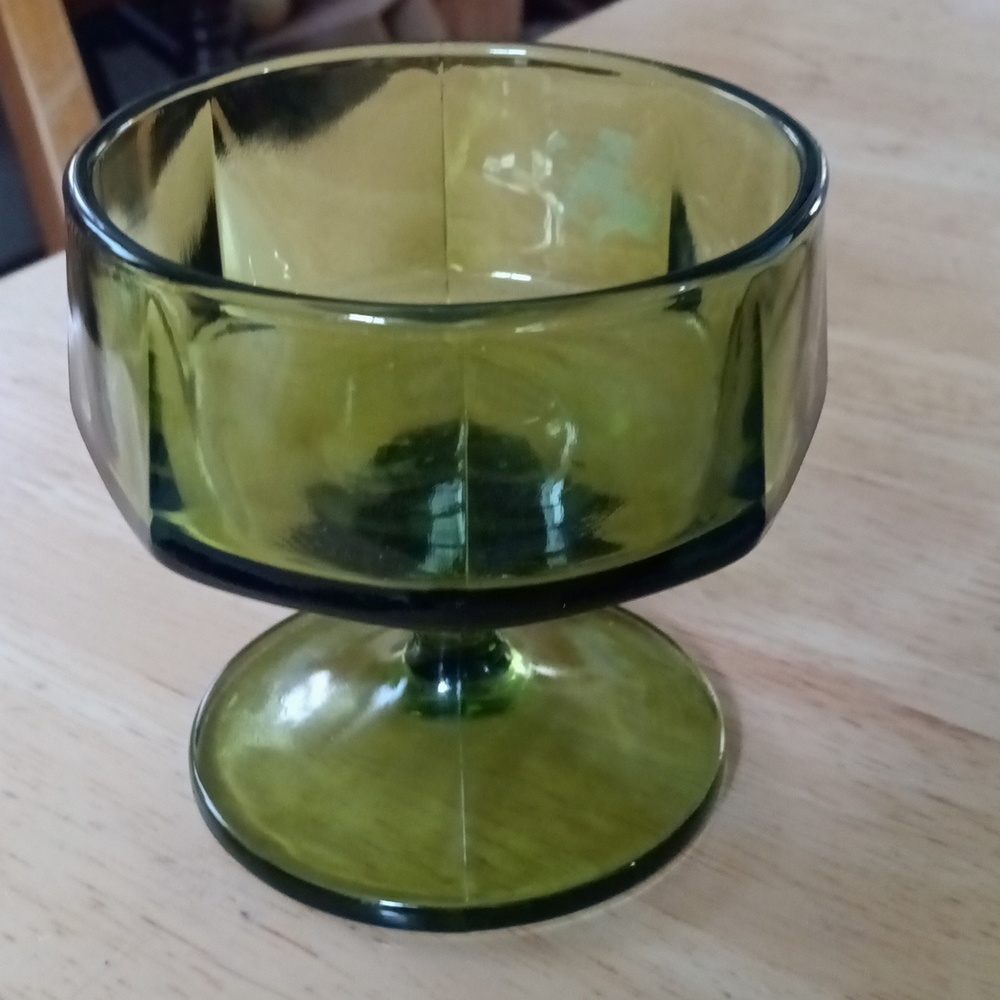 8 Vintage Indiana Glass Co. Colony Nouveau green sherbet/dessert glasses